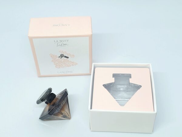 Miniature de parfum La nuit Trésor de Lancôme 5 ml