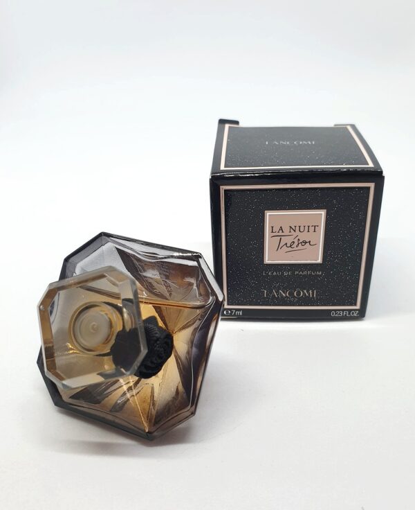 Miniature de parfum La nuit Trésor de Lancôme 5ml