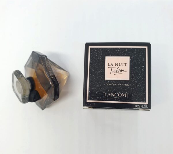 Miniature de parfum La nuit Trésor de Lancôme 5ml