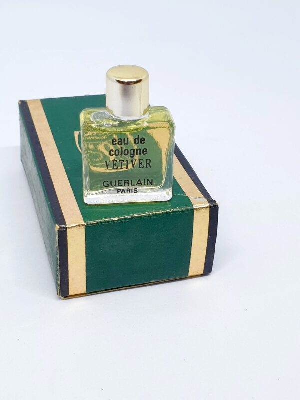 Miniature de parfum ancienne Vetiver Guerlain