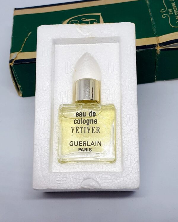 Miniature de parfum ancienne Vetiver Guerlain