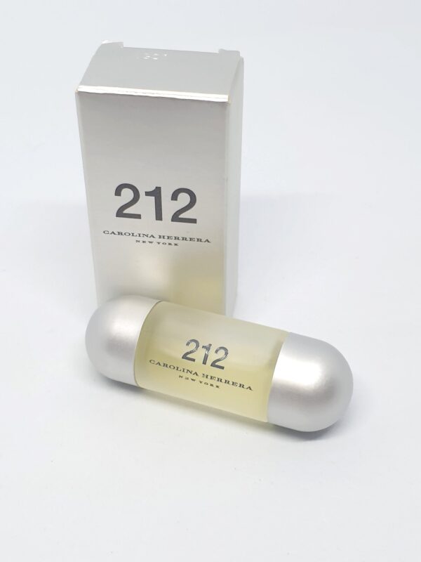 Miniature de parfum 212 Carolina Herrera