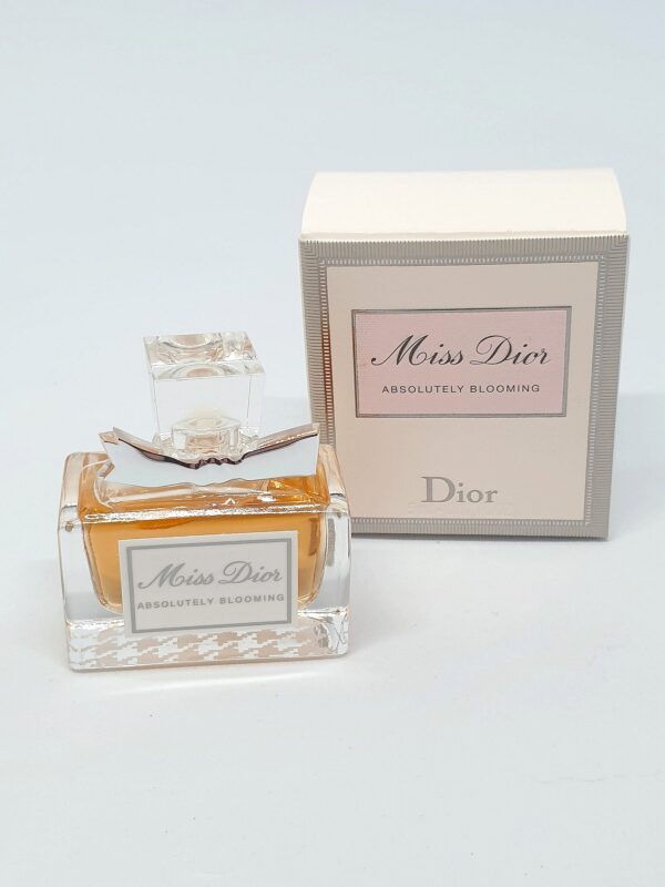 Miniature de parfum Miss Dior Absolutely blooming