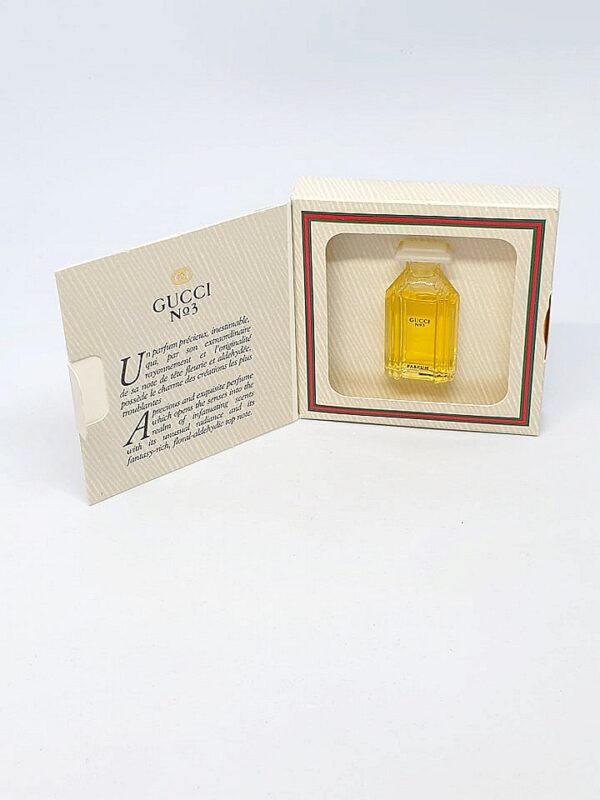 Miniature de parfum Gucci Numéro 3