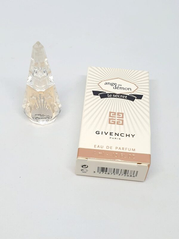 Miniature de parfum Ange ou démon le secret Givenchy