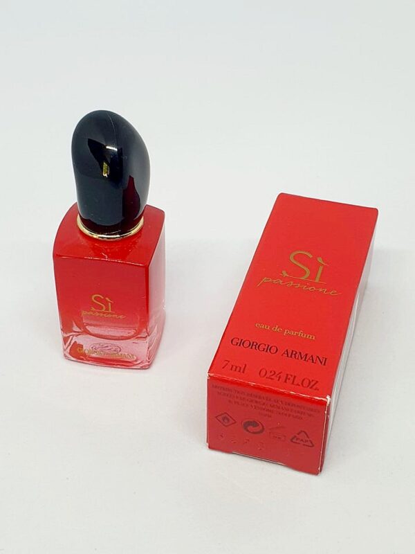 Miniature de parfum Si Passionne Giorgio Armani