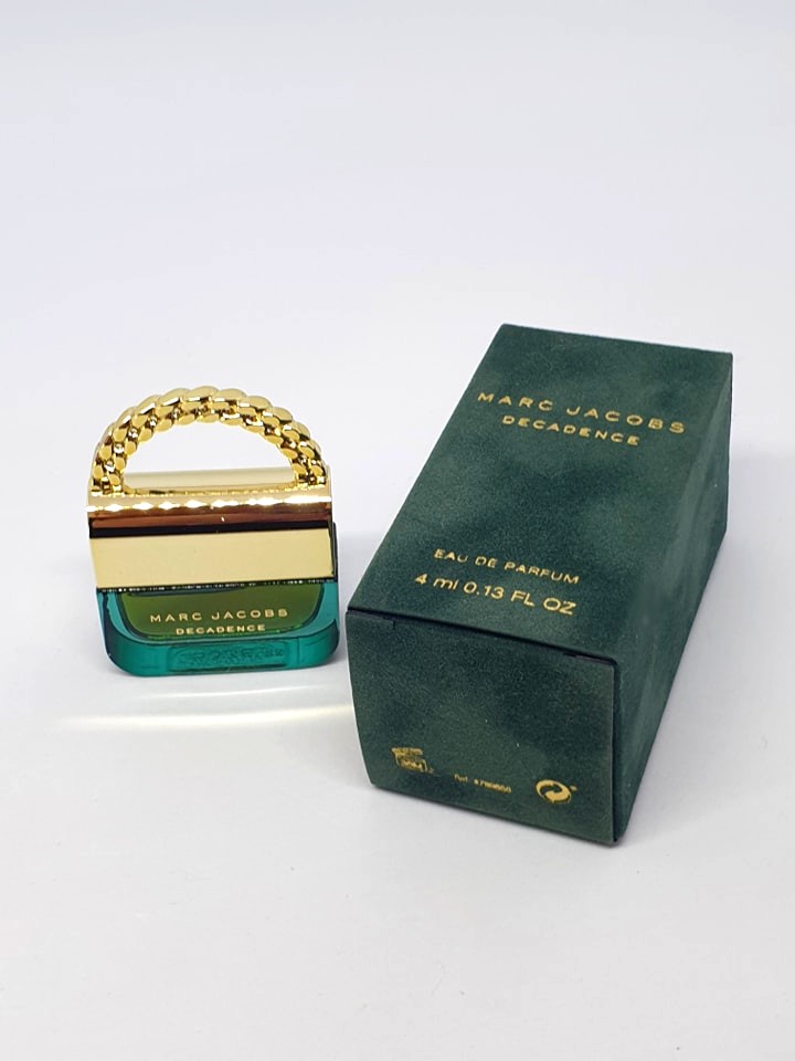 Miniature de parfum Decadence de Marc Jacobs