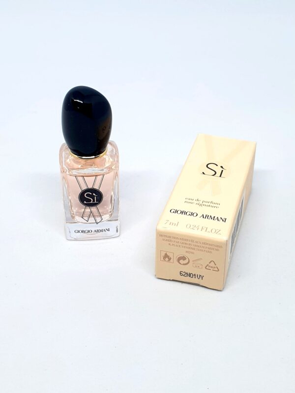 Miniature de parfum Si Rose signature Armani