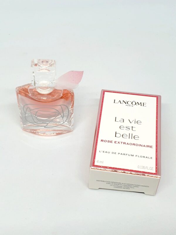 Miniature de parfum La vie est belle Rose extraordinaire Lancôme