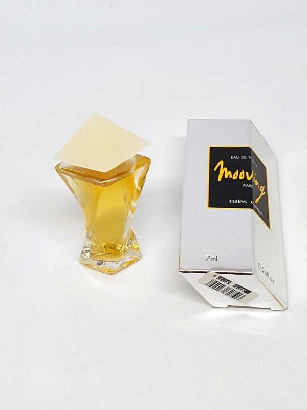 Miniature de parfum Mooving Gilles Cantuel