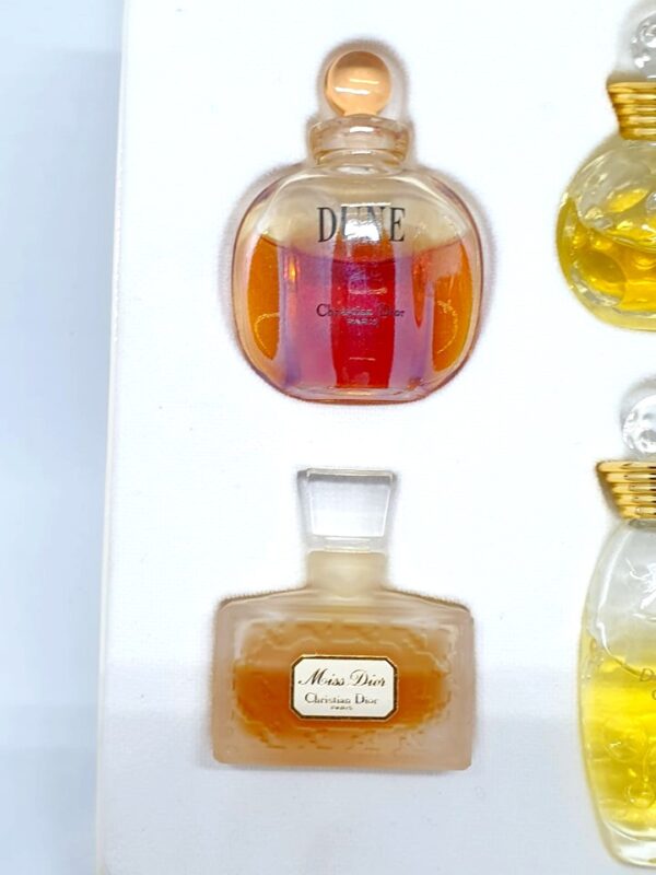 Superbe coffret de 6 miniatures de parfum Dior