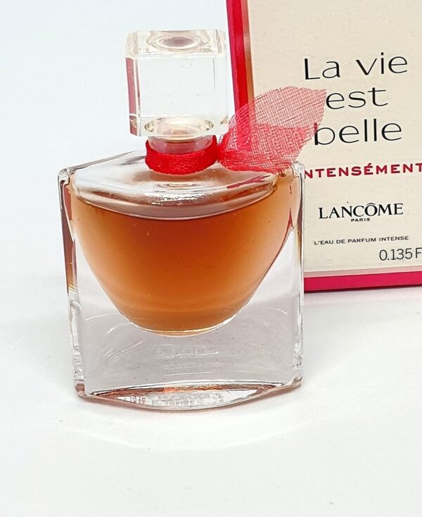 Miniature de parfum La vie est belle Intensément Lancôme