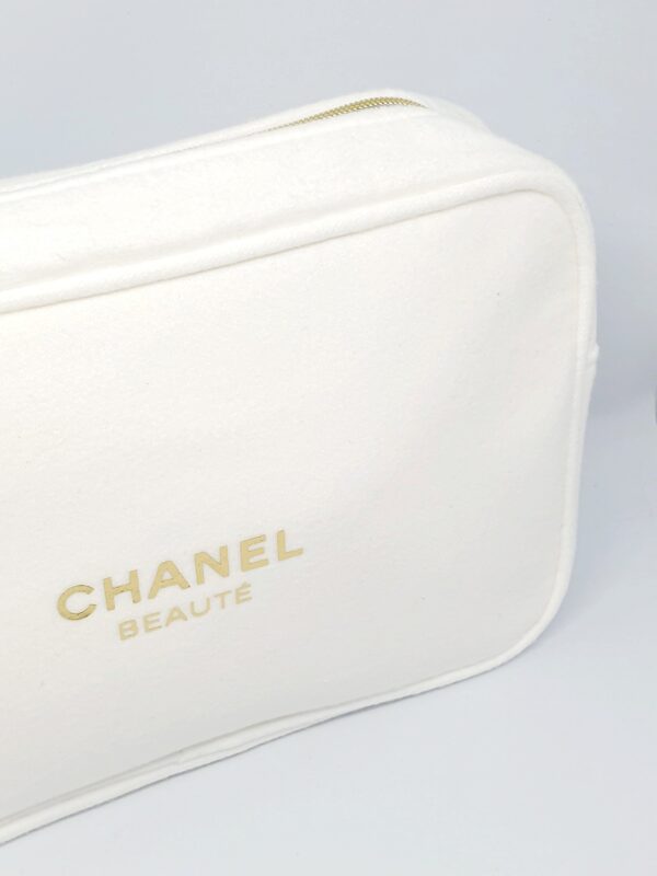 Grande trousse Blanche Chanel Beauté