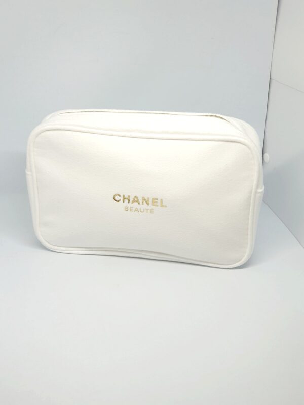 Grande trousse Blanche Chanel Beauté