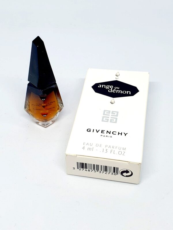 Miniature de parfum Ange ou Démon Givenchy