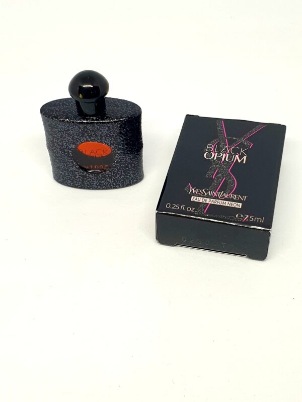 Miniature de parfum Black opium Néon Saint Laurent
