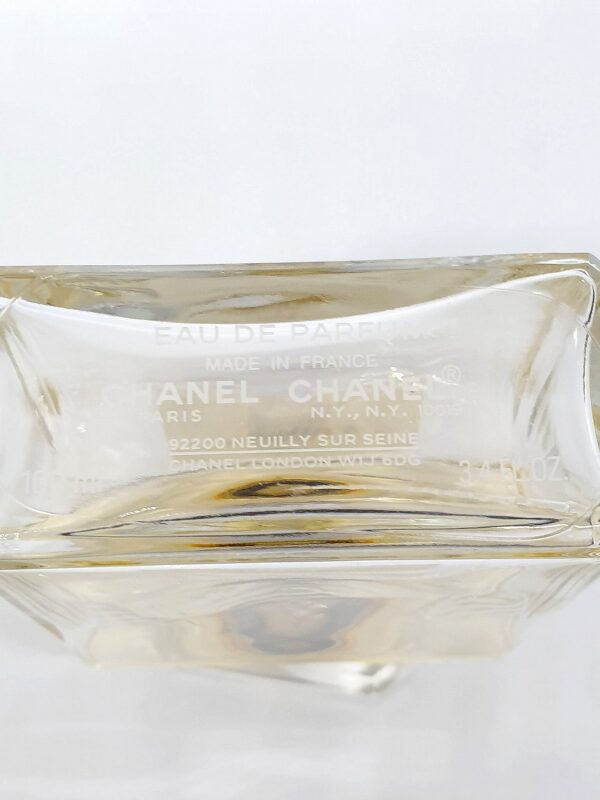 Flacon vaporisateur Numéro 5 de Chanel vide
