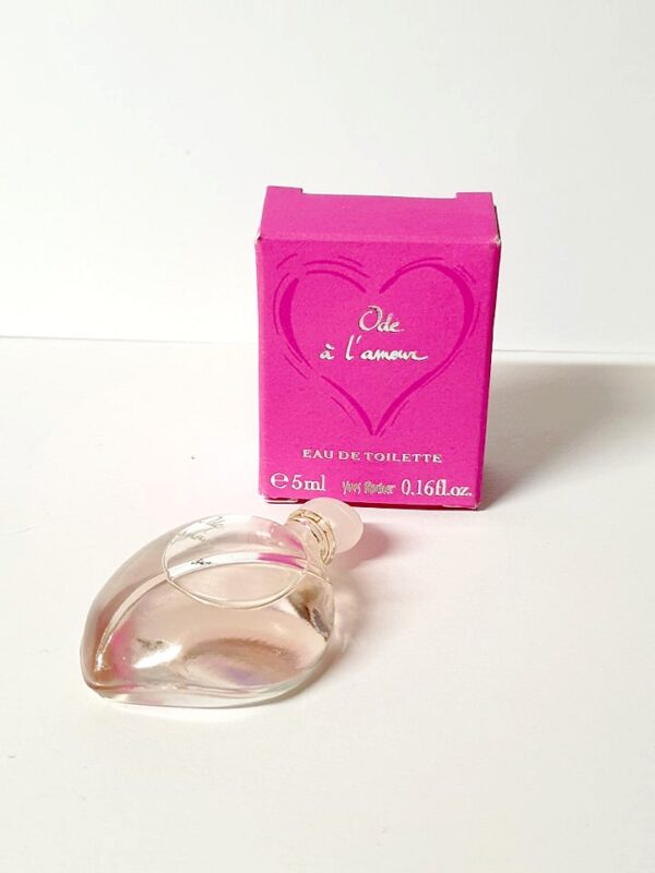 Miniature de parfum Ode à l'Amour Yves Rocher