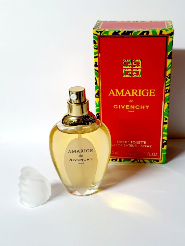 Flacon de parfum Amarige de Givenchy vintage 30 ml