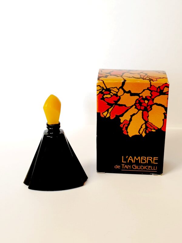 Miniature de parfum L'Ambre de Tan Giudicelli