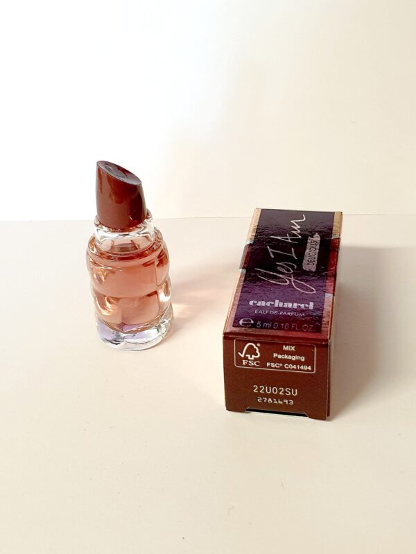 Miniature de parfum Yes I am Delicious Cacharel