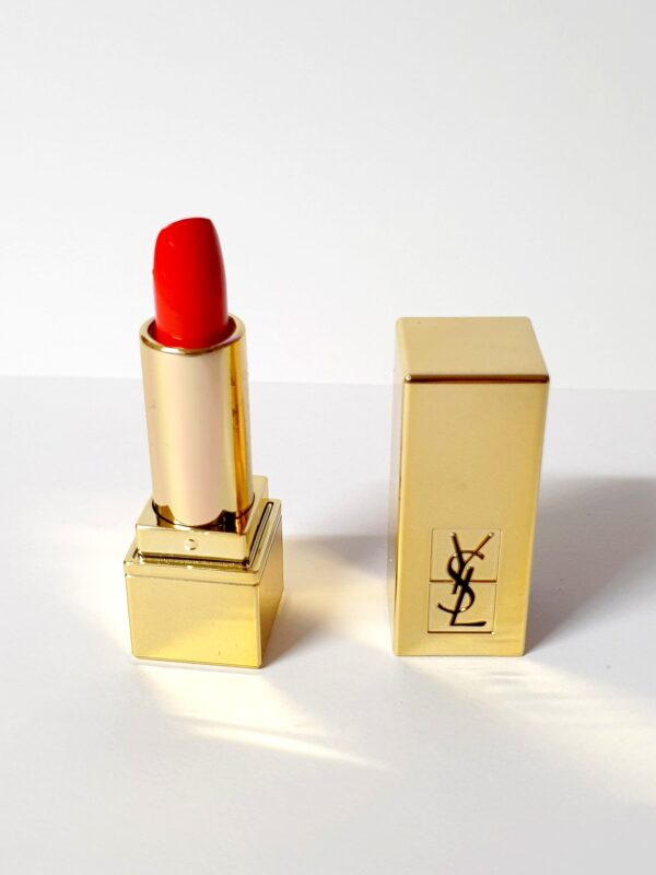 Miniature de rouge à lèvres Rouge Pur couture Yves Saint Laurent