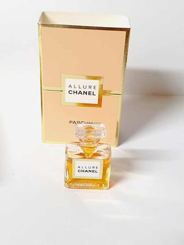 Miniature de parfum Allure de Chanel