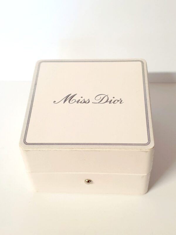 Superbe coffret Miss Dior et son bracelet Dior