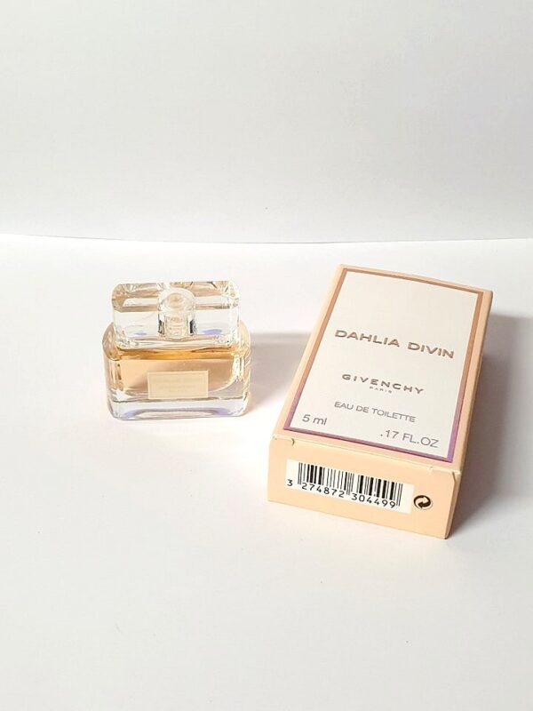 Miniature de parfum Dahlia Divin de Givenchy