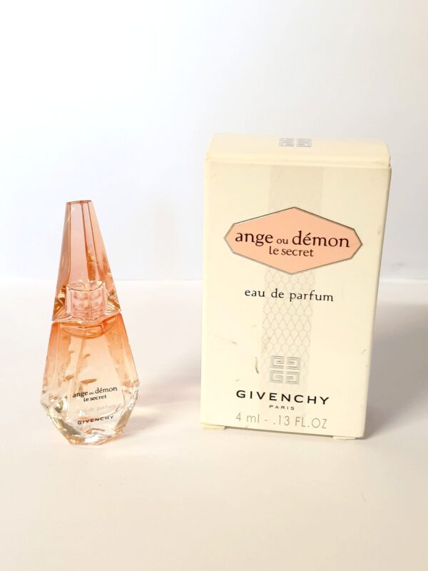 Miniature de parfum Ange ou démon le secret Givenchy 4ml