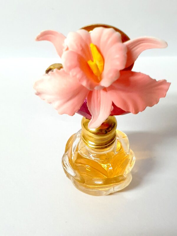 Magnifique Miniature de parfum avec bouchon en fleurs art déco