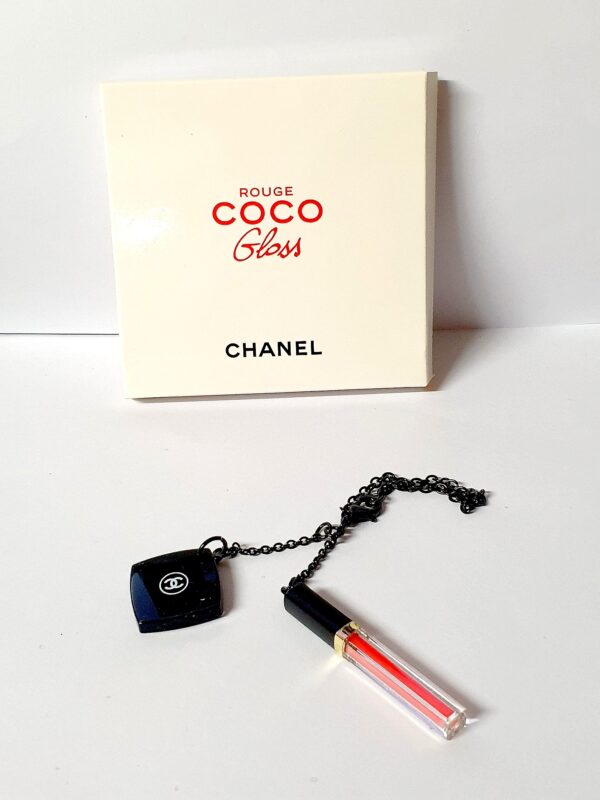 Superbe Bijou de sac Rouge Coco Gloss Chanel