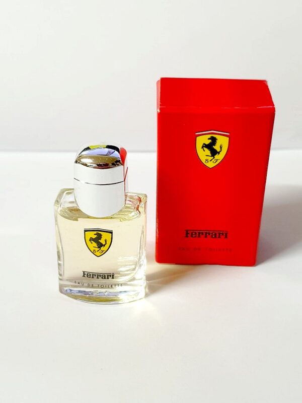 Miniature de parfum Ferrari