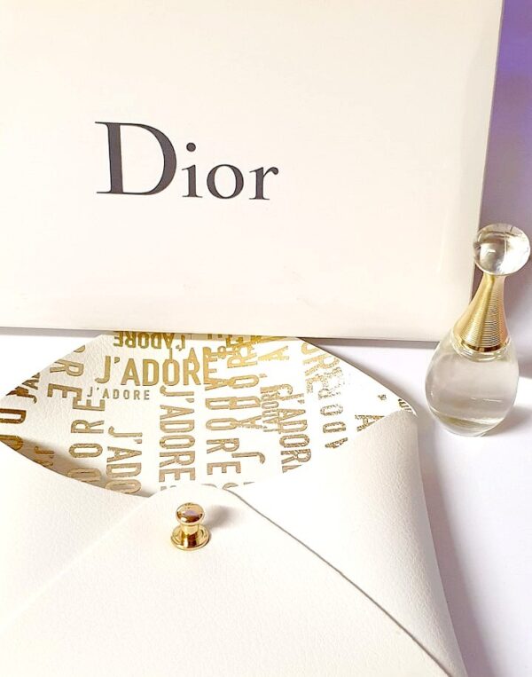 Ensemble miniature de parfum J'adore et son porte carte Dior